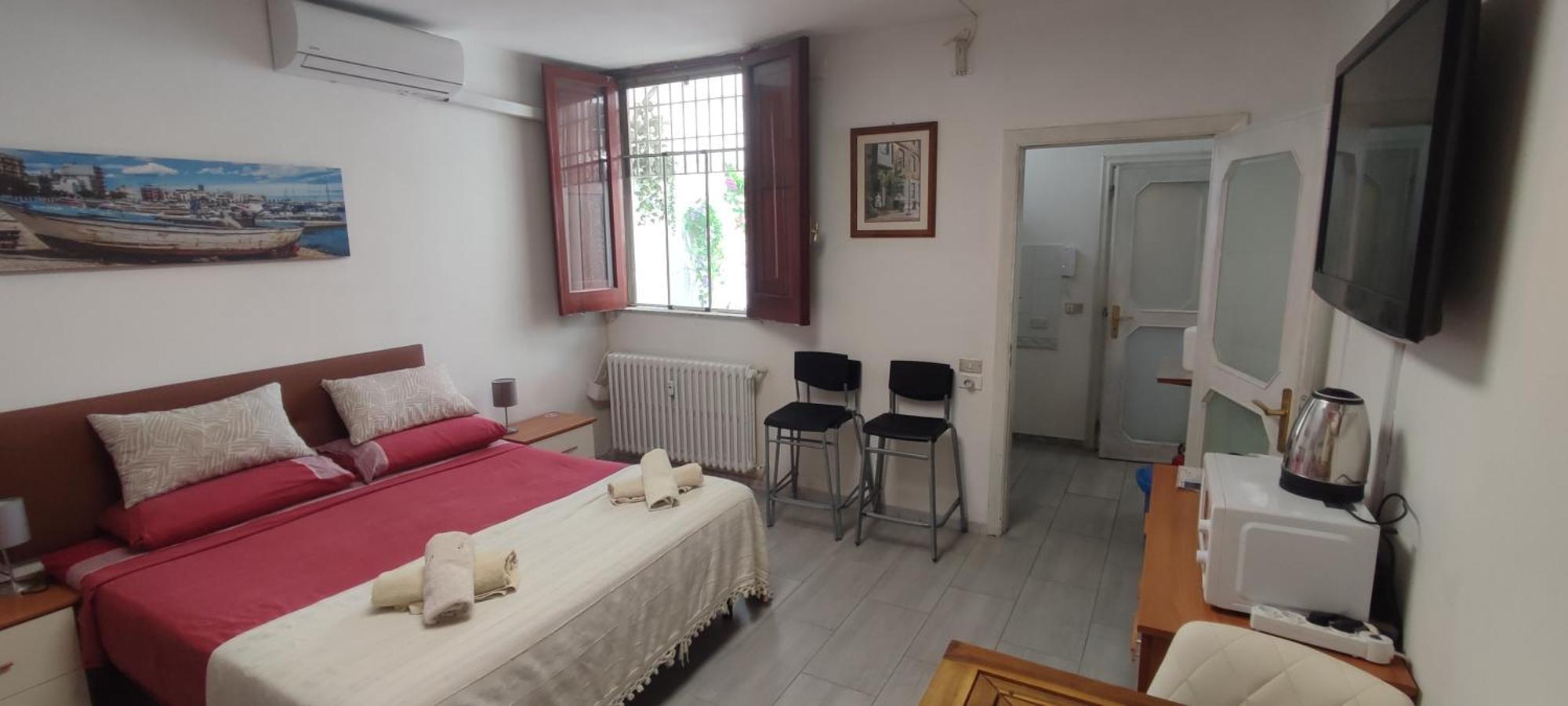 Super Central Studio, No Noise, Near Seaside, Shops 바리 외부 사진